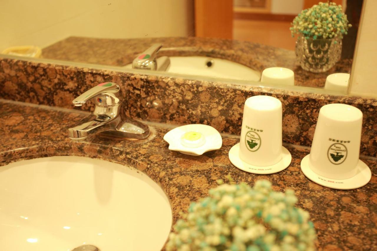 Greentree Inn Shanghai Hongqiao Airport Apartment Hotel Eksteriør bilde